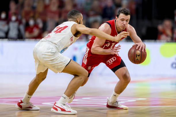 在现代足球 在现代足球