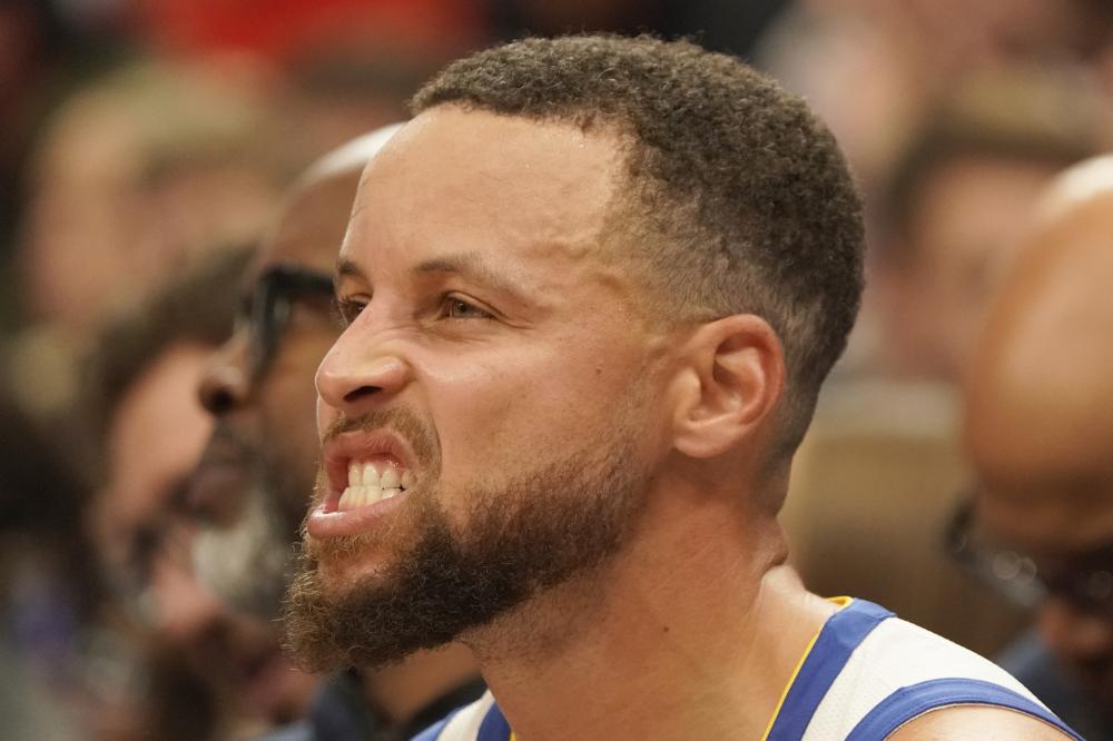 一方面是出 一方面是出