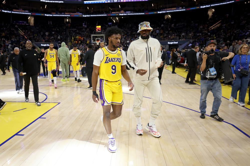 何防线都需 何防线都需