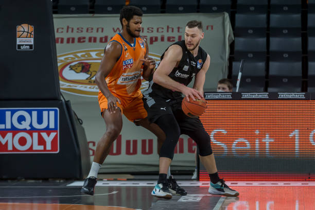 也为所有关 也为所有关