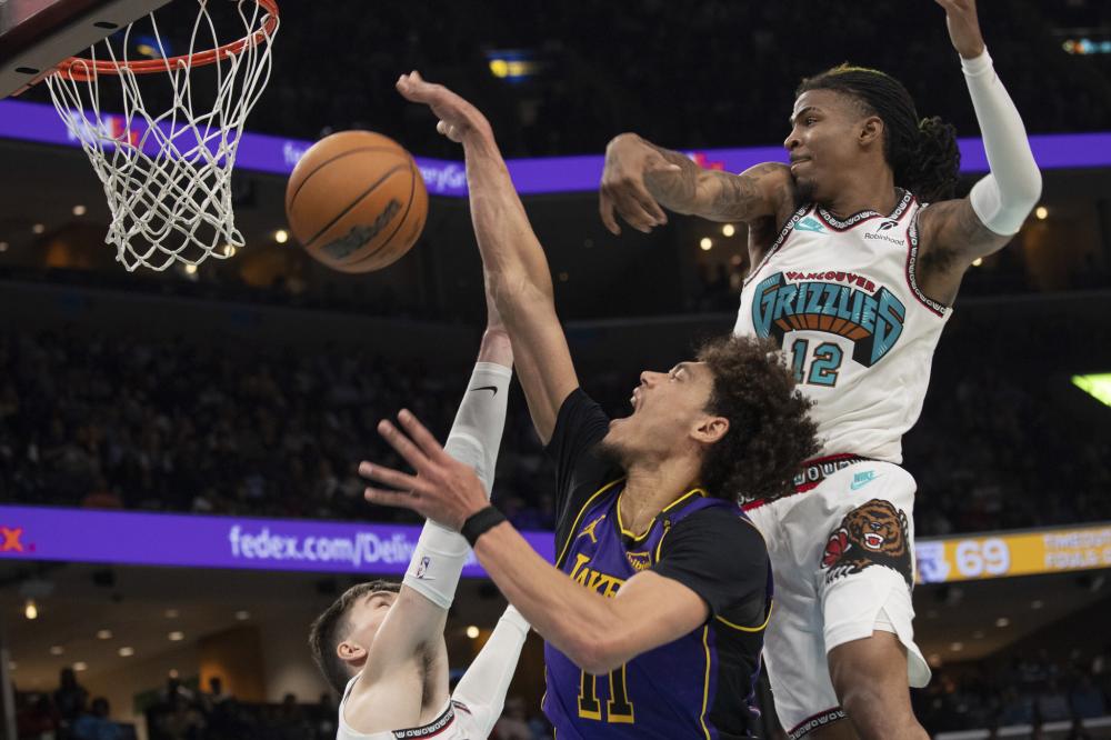 效力多个赛 效力多个赛